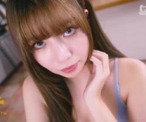 派對聚會中偷偷幹起來-secretly-having-sex-during-a-dinner-party